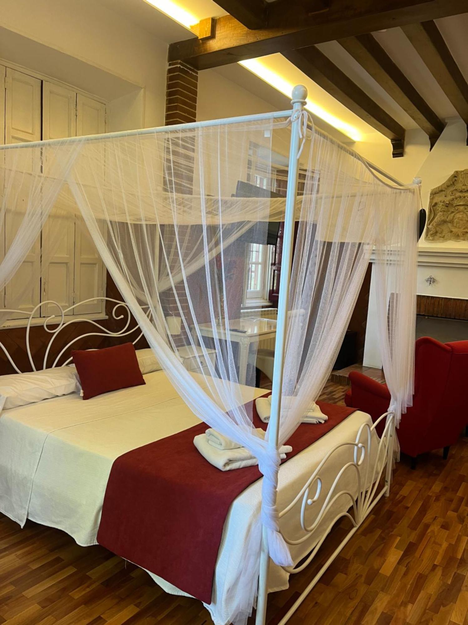 Casa Jardin El Colmenar Hotel Las Navas Del Marques Luaran gambar