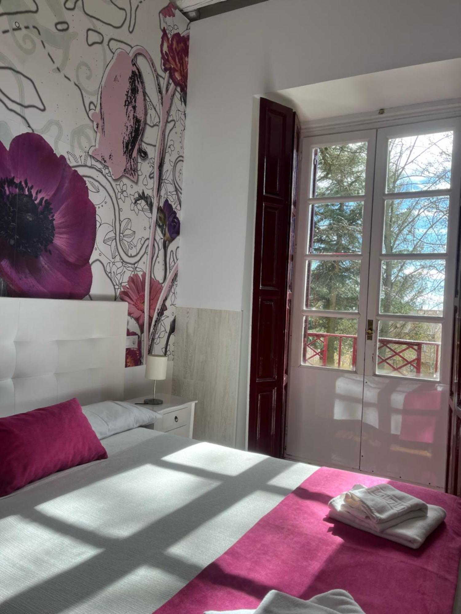 Casa Jardin El Colmenar Hotel Las Navas Del Marques Luaran gambar